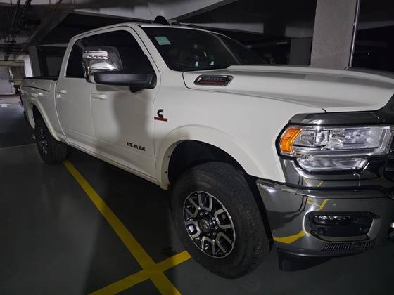 RAM 3500 6.7 I6 TURBO DIESEL LIMITED LONGHORN CD 4X4 AUTOMÁTICO RAM 3500 6.7 I6 TURBO DIESEL LIMITED LONGHORN CD 4X4 AUTOMÁTICO